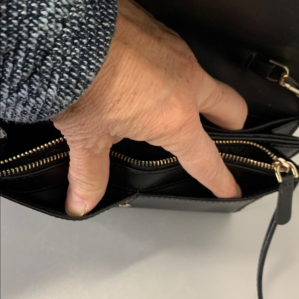 Kate Spade Karri Sleek Smooth Small Black Crossbody Flap Wallet  7.5Wx5.5Hx1D - Picture 9 of 14